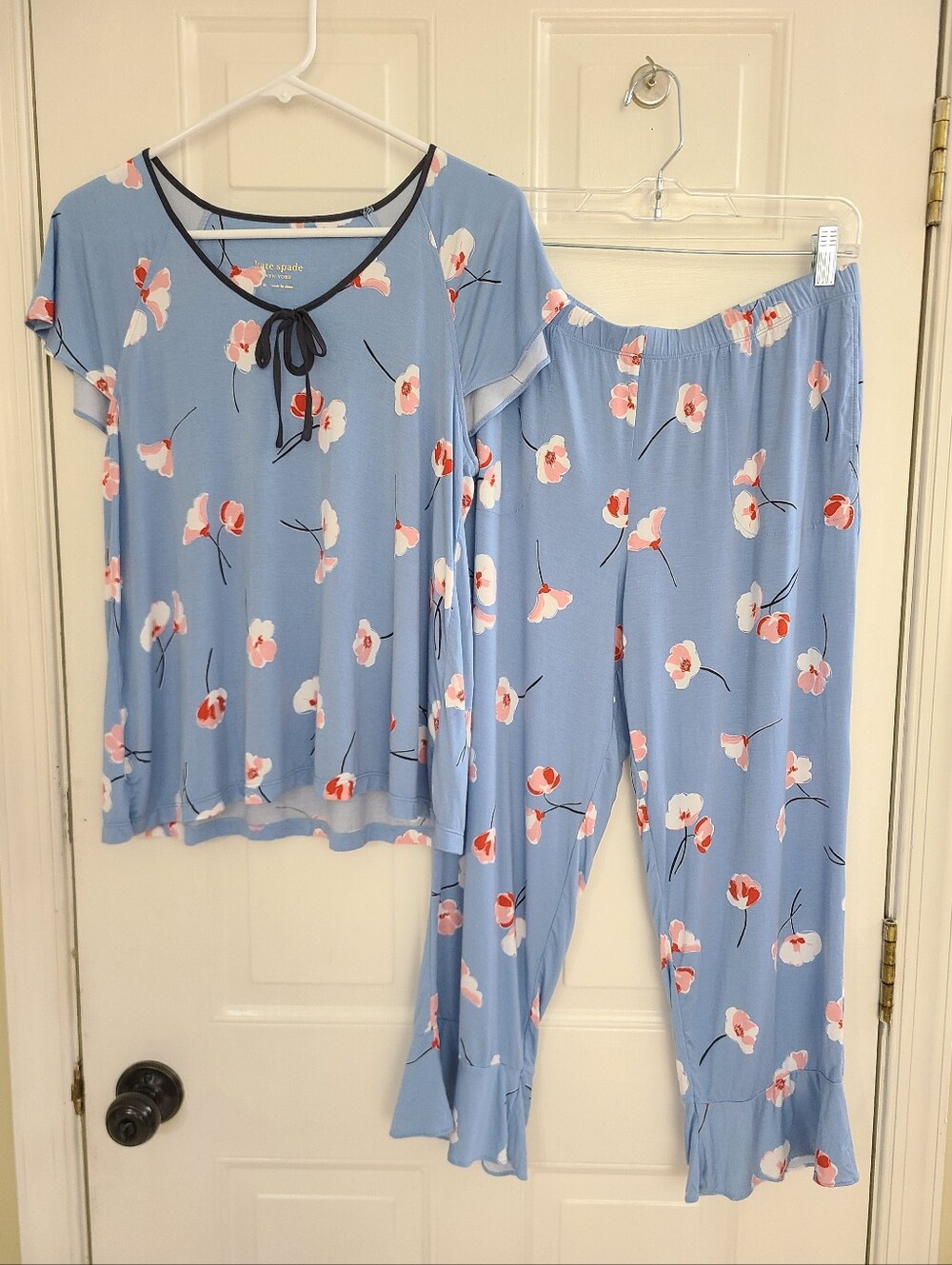 Kate Spade Women's Floral Soft Modal Pajama Set Top & Pant Size M Blue Pink EUC